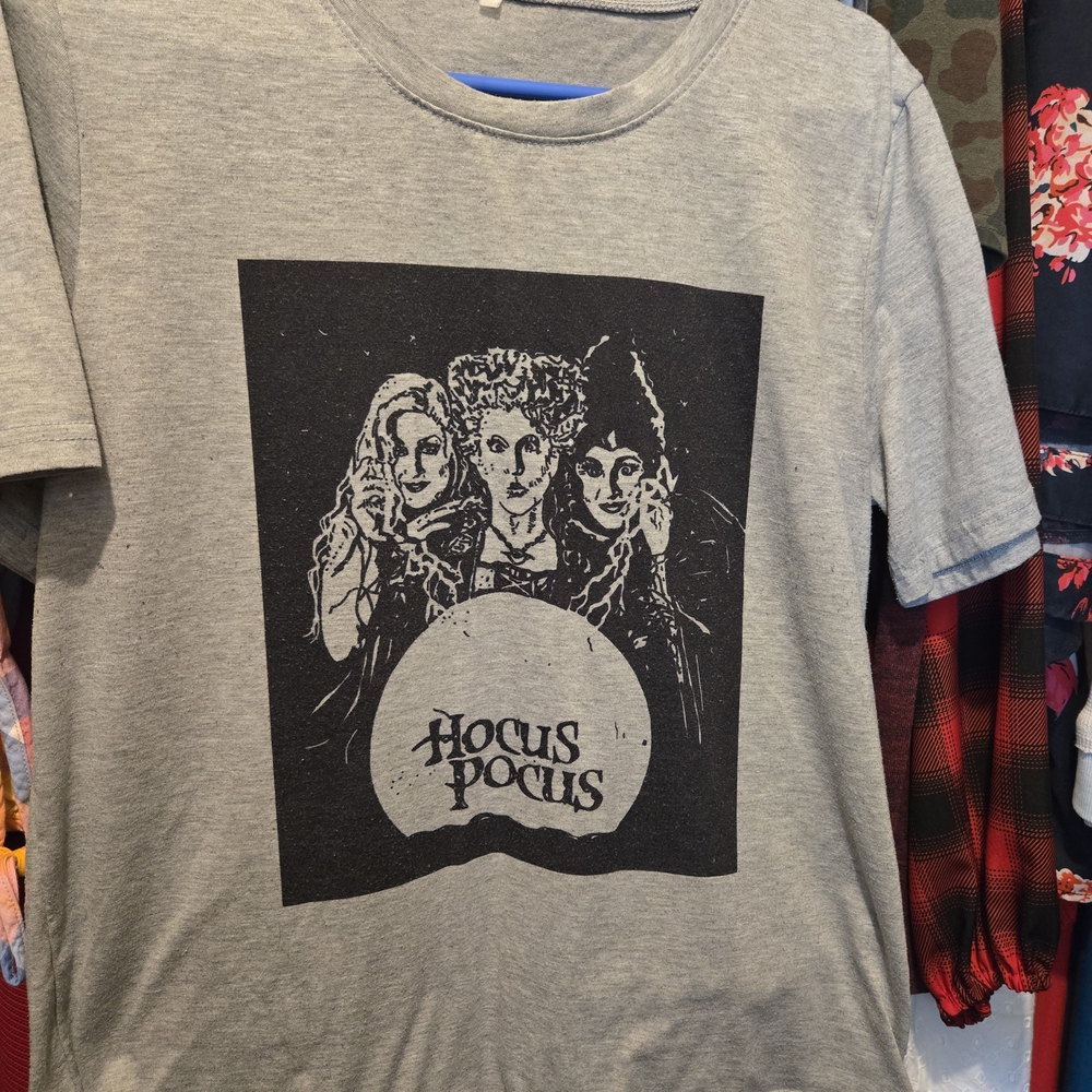 Gray Hocus Pocus Graphic T-Shirt, Used, Womens medium